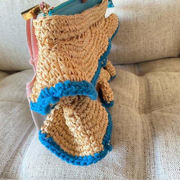 BTB Los Angeles Joey Raffia Clutch - Picture 4 of 12